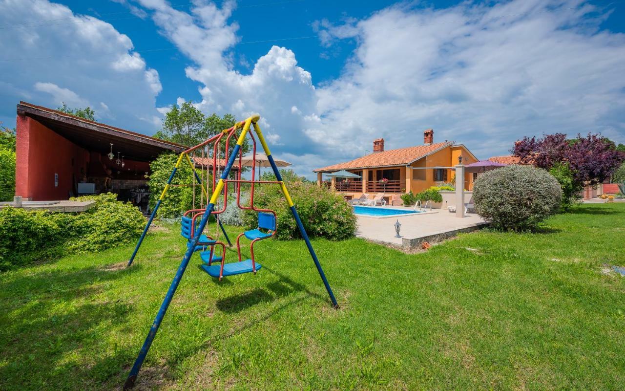Вилла Hacienda Rosemary Muntic Экстерьер фото