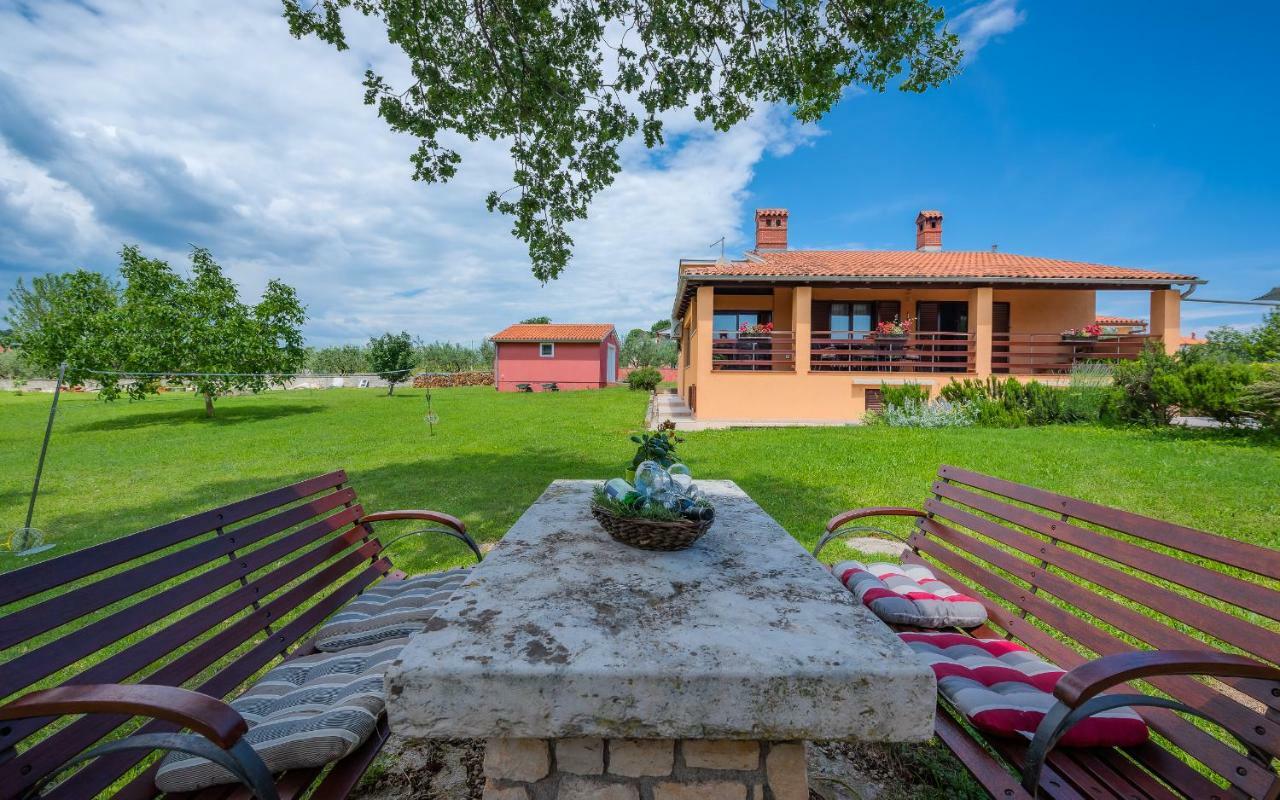 Вилла Hacienda Rosemary Muntic Экстерьер фото